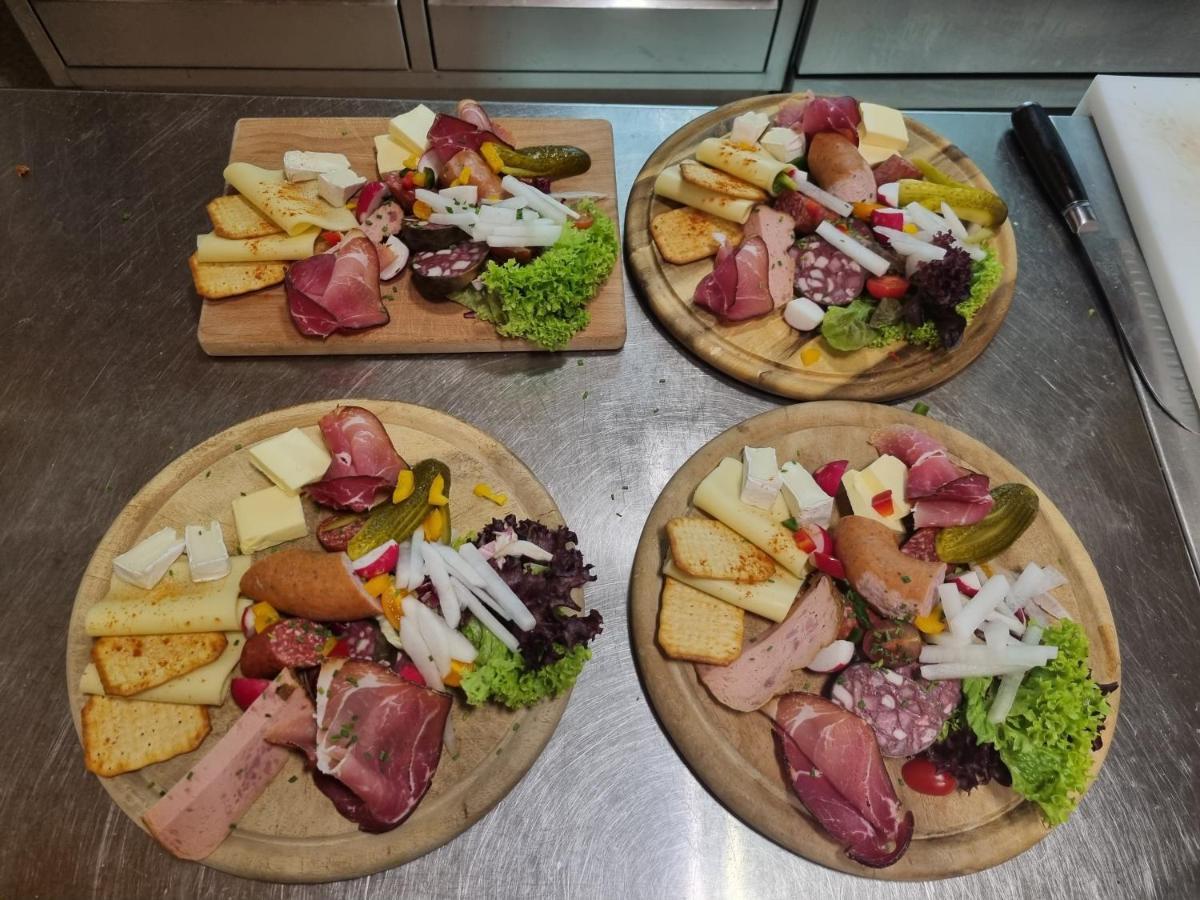 Bauer'S Pension-Restaurant-Catering Grosshabersdorf Екстер'єр фото